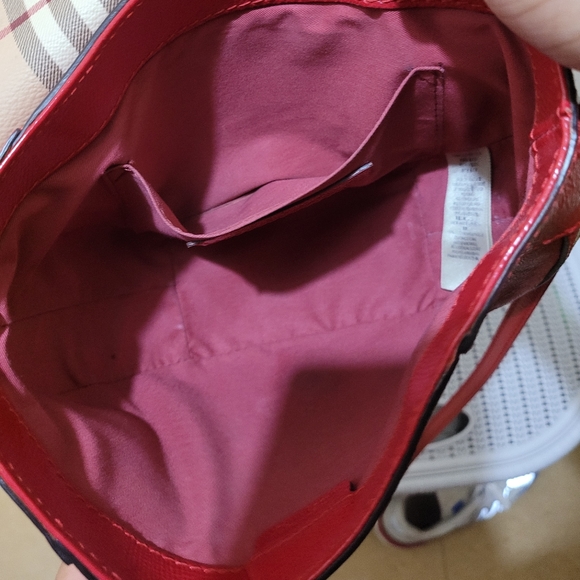 Burberry Haymarket Coated Canvas and Leather Crossbody bag. - Picture 6 of 6